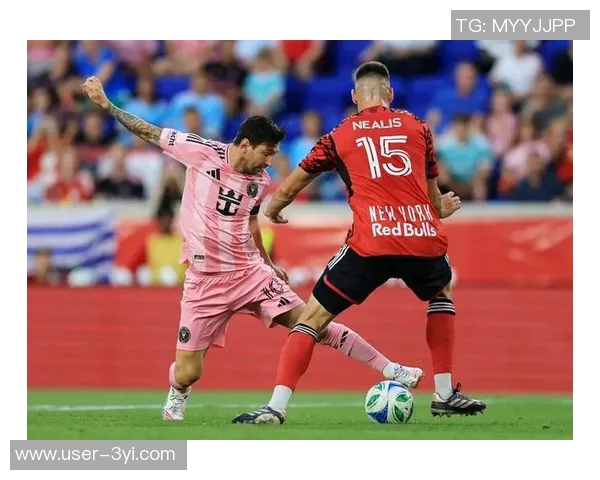 梅西精彩助攻阿尔巴破门球队2-0领先展现默契配合